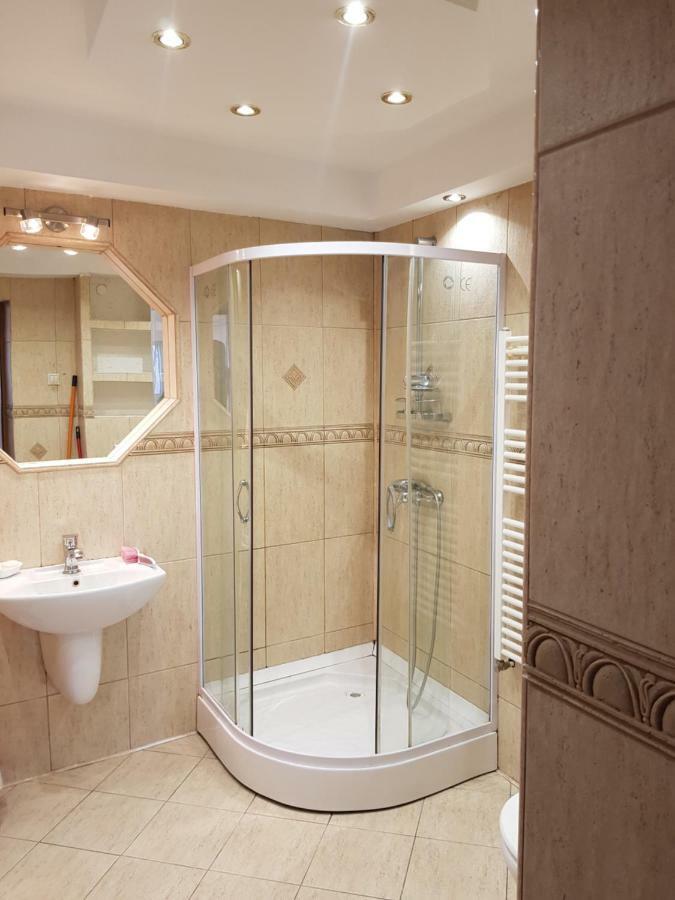 Penthouse Apartament 2 Floors, 2 Bedroom , 2 Bath, 120 Sqm , Inside Yard Parking Κλουζ-Ναπόκα Εξωτερικό φωτογραφία