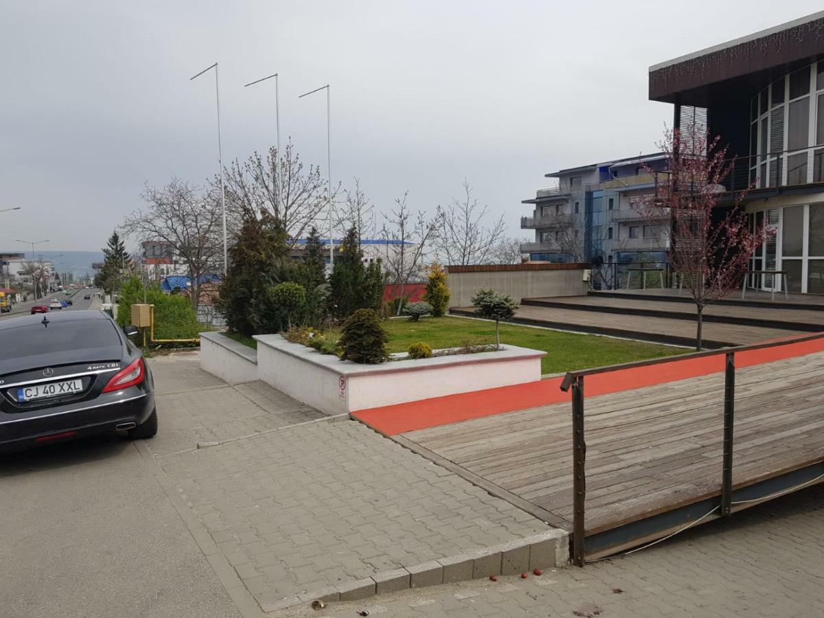 Penthouse Apartament 2 Floors, 2 Bedroom , 2 Bath, 120 Sqm , Inside Yard Parking Κλουζ-Ναπόκα Εξωτερικό φωτογραφία